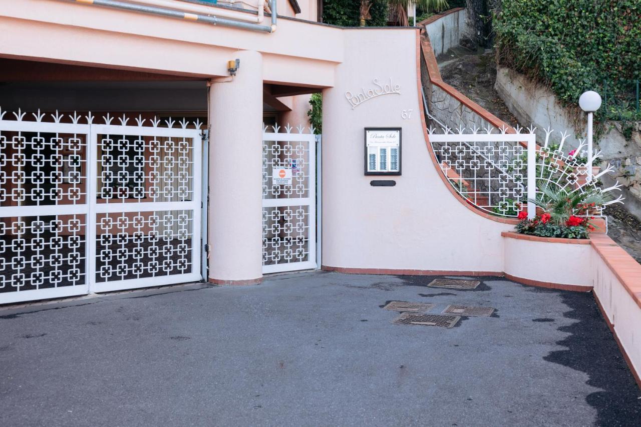 116 - Casa Colorata Vista Mare, 500M Dalla Spiaggia - Parcheggio Privato Gratis Incluso Ospedaletti Extérieur photo